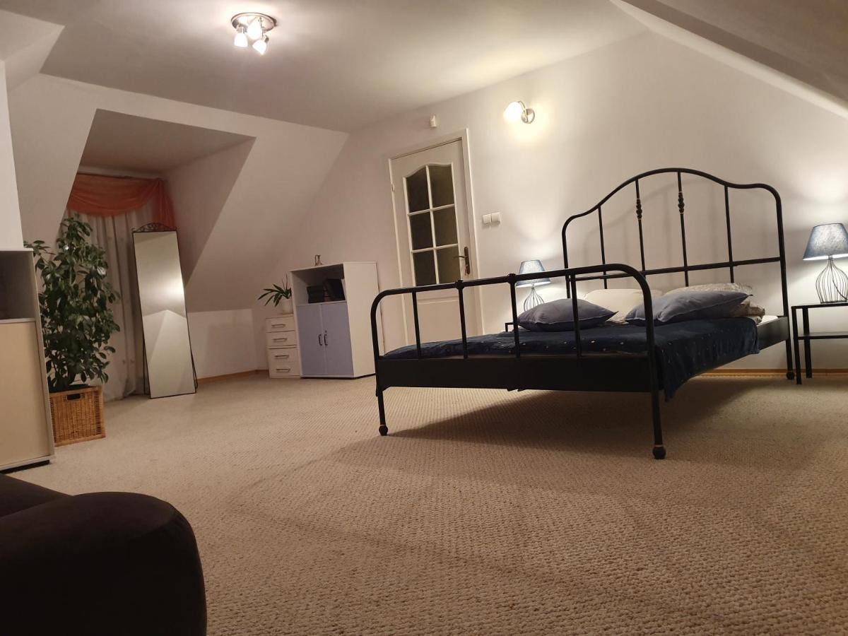 Mieszko Rooms レギオノボ エクステリア 写真